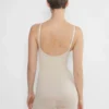 Body sin costuras ShapeEnhance™ hasta la mitad del muslo