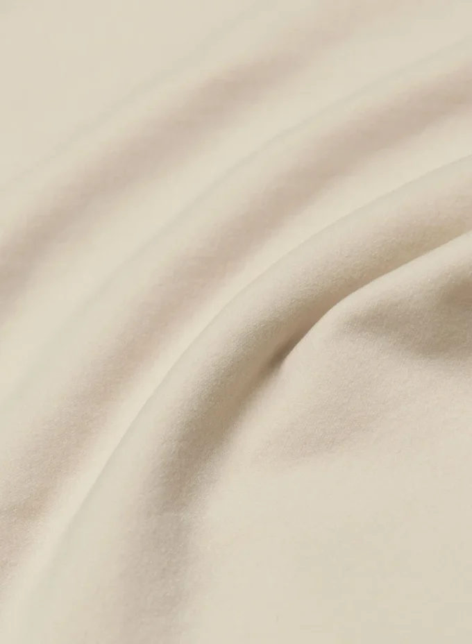 Body sin costuras ShapeEnhance™ hasta la mitad del muslo