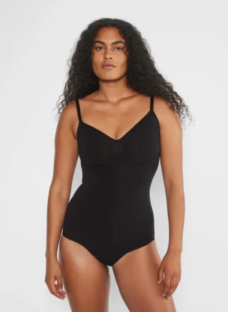 Body sin costuras ShapeEnhance™ que cubre todo el trasero Body sin costuras ShapeEnhance™ que cubre todo el trasero