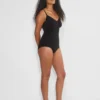 Body sin costuras ShapeEnhance™ que cubre todo el trasero
