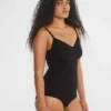 Body sin costuras ShapeEnhance™ que cubre todo el trasero