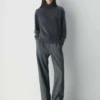 Brushed Cashmere Cuello alto holgado