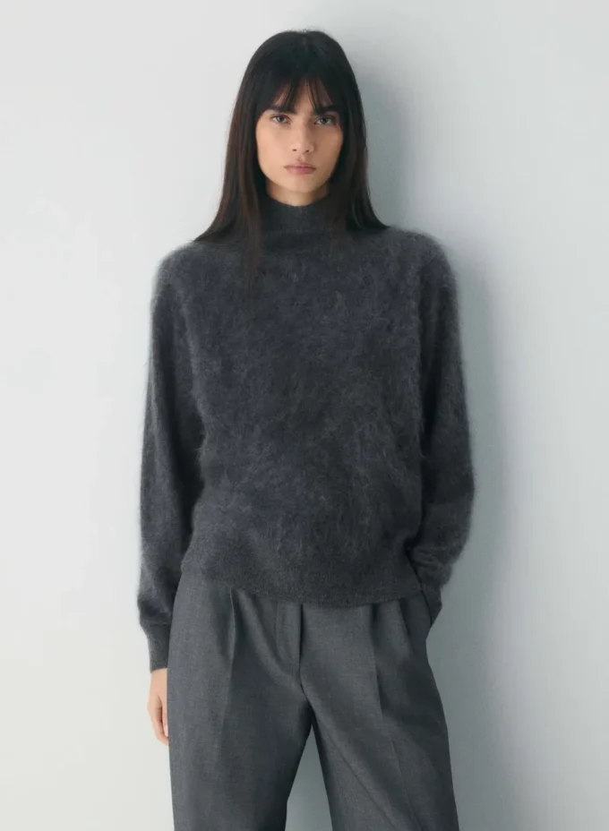 Brushed Cashmere Cuello alto holgado