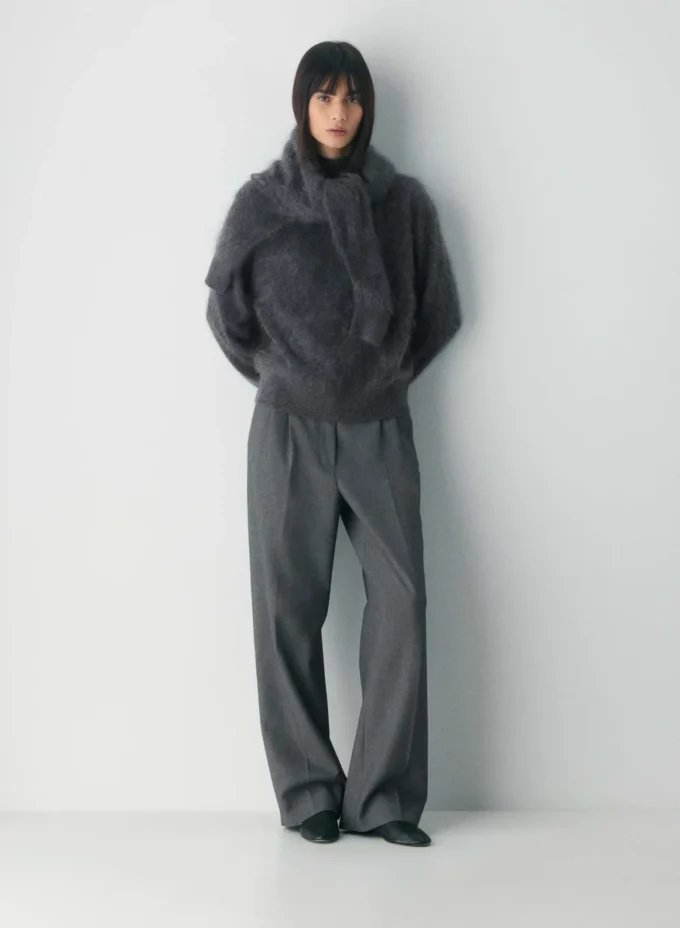 Brushed Cashmere Cuello alto holgado