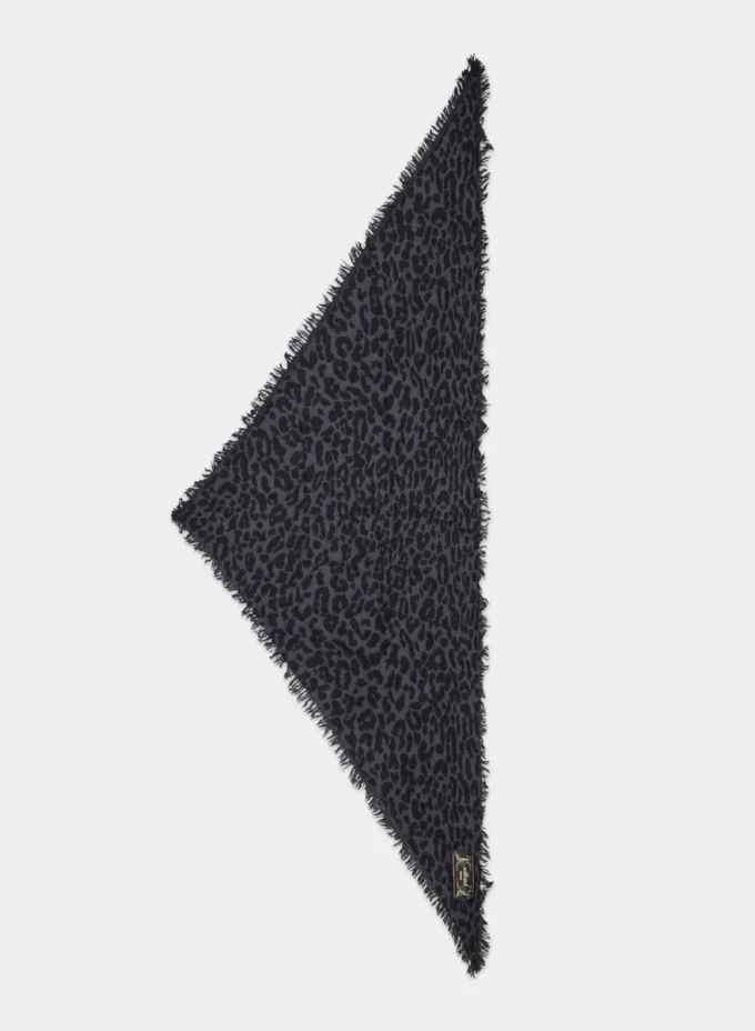 Bufanda triangular de lana merino de las Islas Feroe