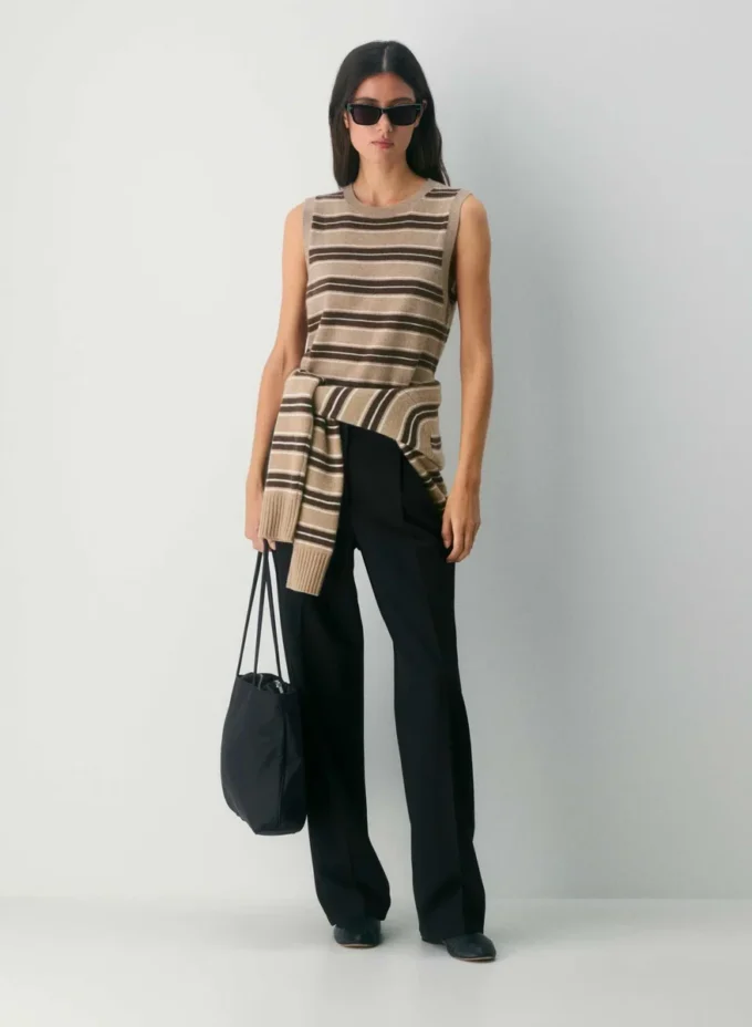 Chaleco de punto de cuello redondo Bare Cashmere Chaleco de punto de cuello redondo Bare Cashmere