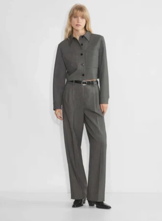Chaqueta corta pequeña – (Re)ssential Chaqueta corta pequeña – (Re)ssential