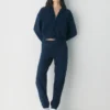 Cozy Sweatfleece de Aritzia. Pantalones de chándal ajustados Cozy Sweatfleece de Aritzia. Pantalones de chándal ajustados