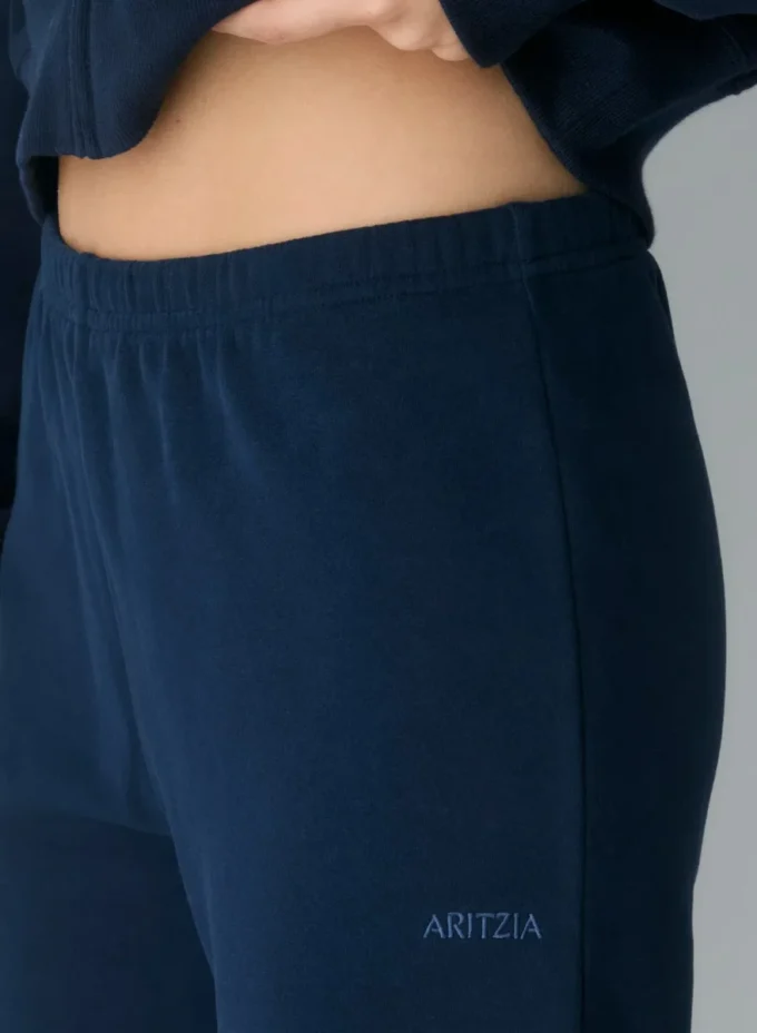 Cozy Sweatfleece de Aritzia. Pantalones de chándal ajustados Cozy Sweatfleece de Aritzia. Pantalones de chándal ajustados