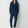 Cozy Sweatfleece de Aritzia. Pantalones de chándal ajustados Cozy Sweatfleece de Aritzia. Pantalones de chándal ajustados