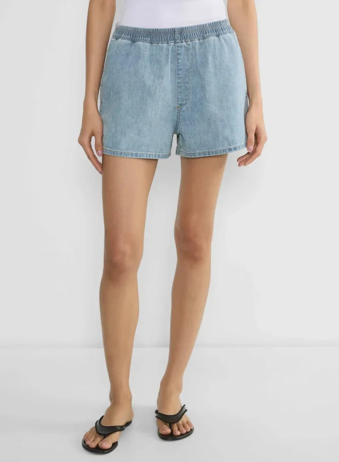 Denim Forum Pantalón corto vaquero de talle bajo y muy suave de los años 90 Denim Forum Pantalón corto vaquero de talle bajo y muy suave de los años 90