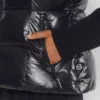 El chaleco SuperSnug Puff™ – Hi-Gloss El chaleco SuperSnug Puff™ – Hi-Gloss