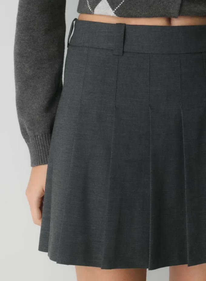 Falda micro plisada de oliva