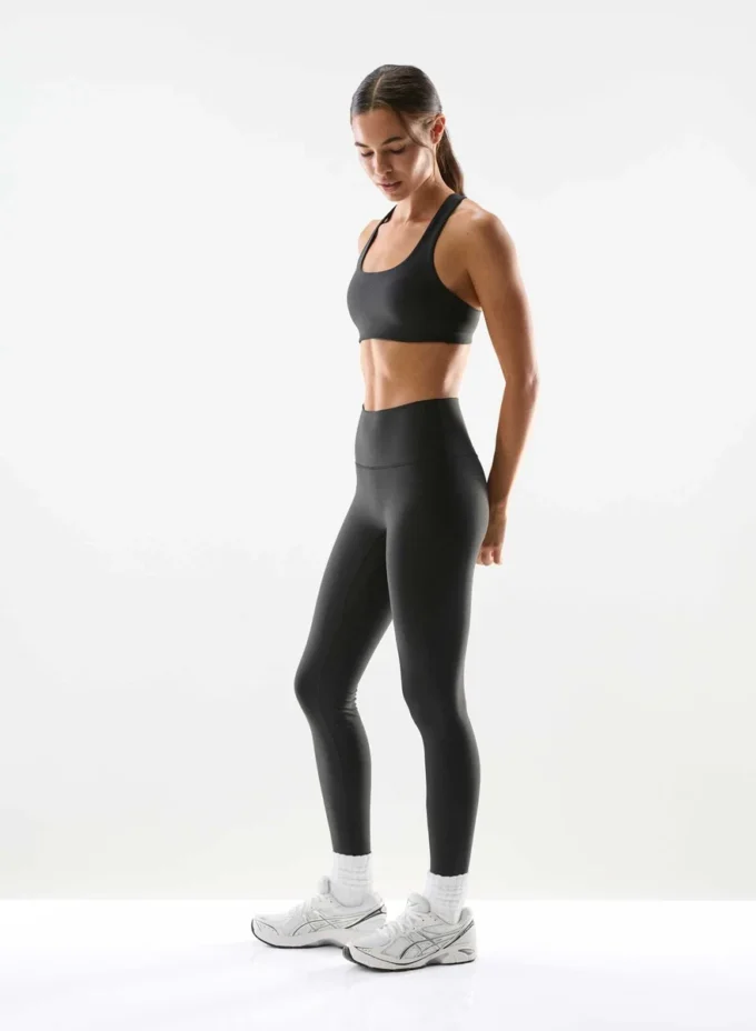 GloTone™ Cheeky Leggings infinitos de talle alto y 66 cm de largo