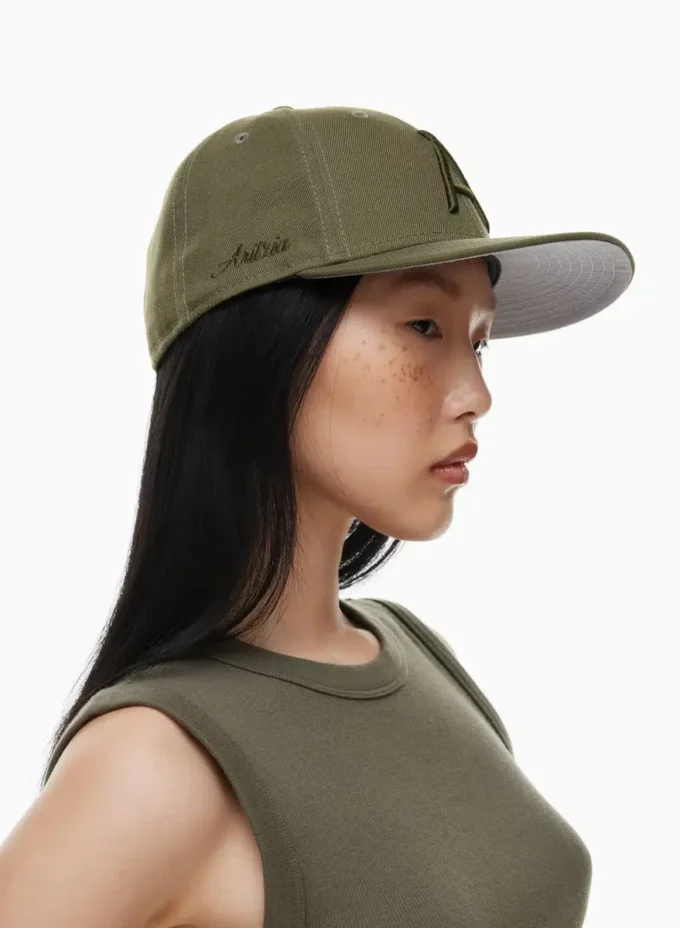 Gorra New Era X Aritzia 59FIFTY