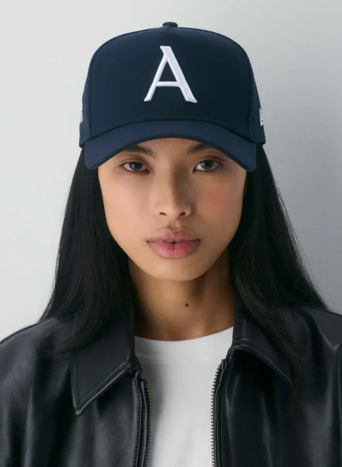 Gorra New Era X Aritzia 9forty A-frame
