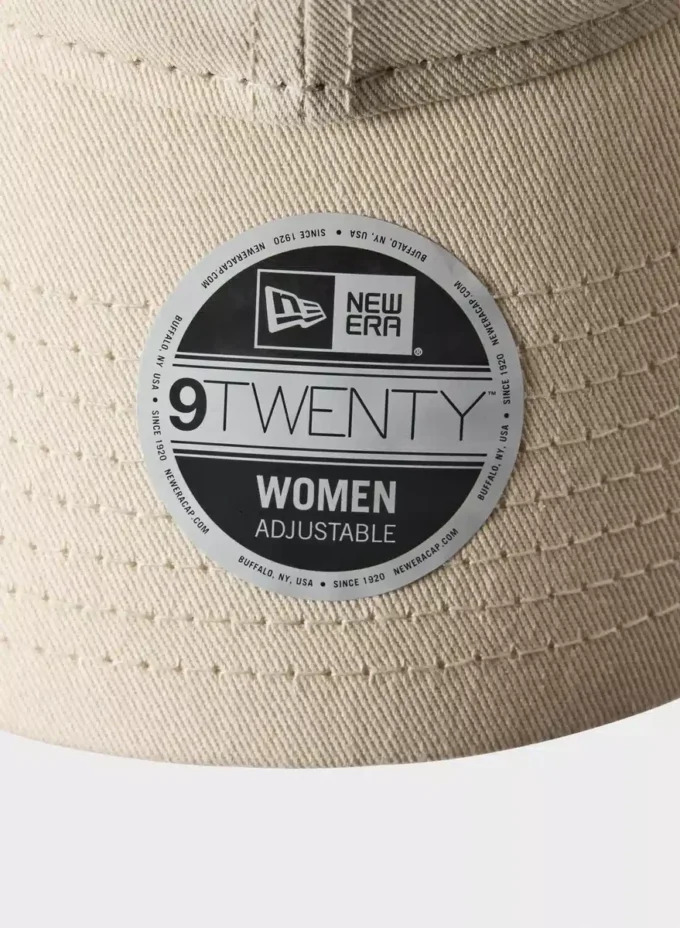 Gorra New Era x Aritzia 9TWENTY