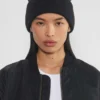 Gorro alto con vuelta Gorro alto con vuelta