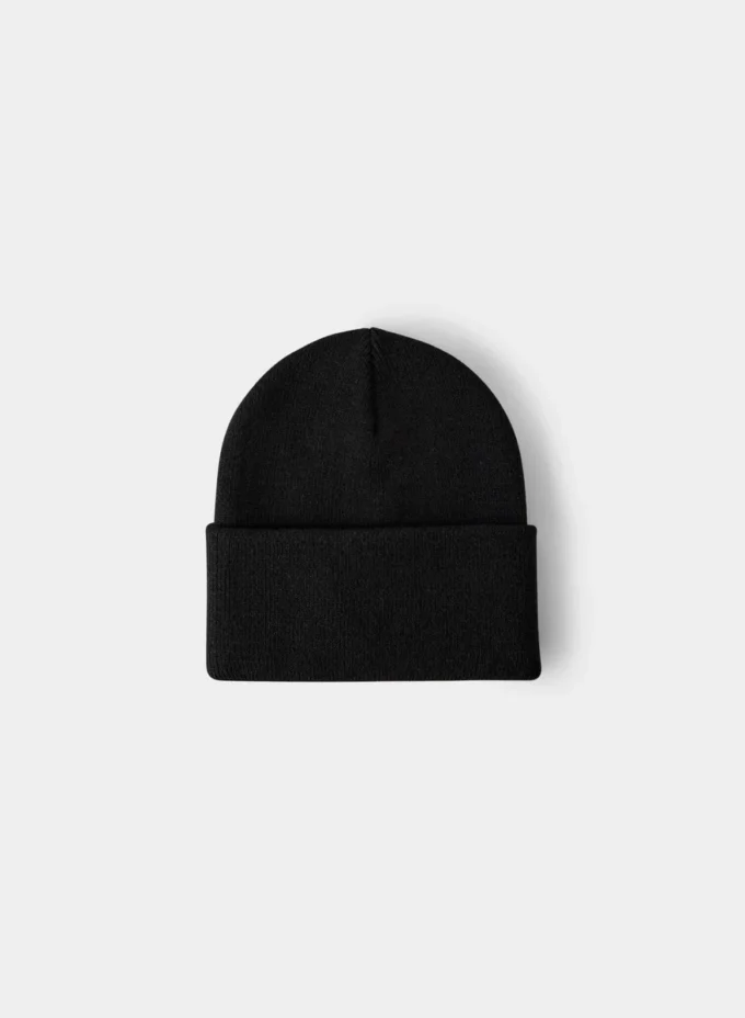 Gorro alto con vuelta Gorro alto con vuelta