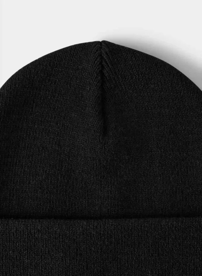 Gorro alto con vuelta Gorro alto con vuelta