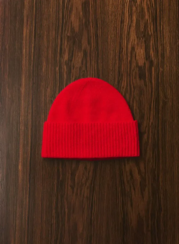 Gorro de cachemira con vuelta