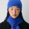 Gorro de lana merino con puños