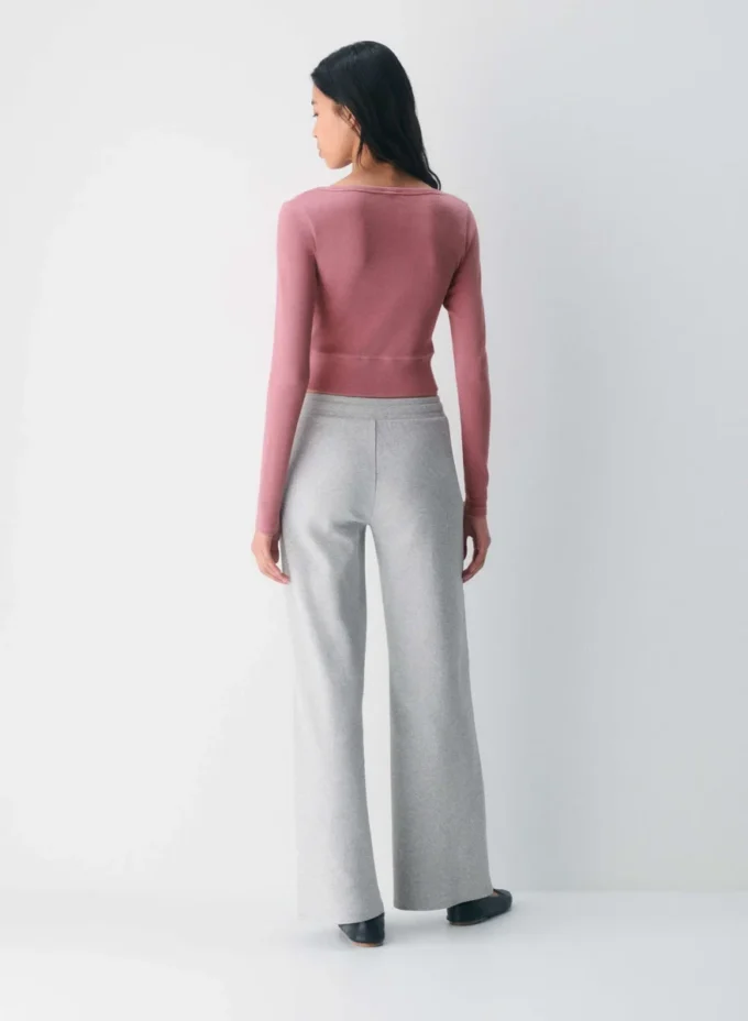 HomeStretch™ Rib V-Neck Waist Button-Up