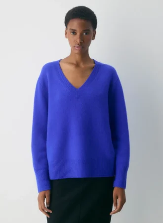 Jersey oversize con cuello en V de Plush Cashmere Jersey oversize con cuello en V de Plush Cashmere