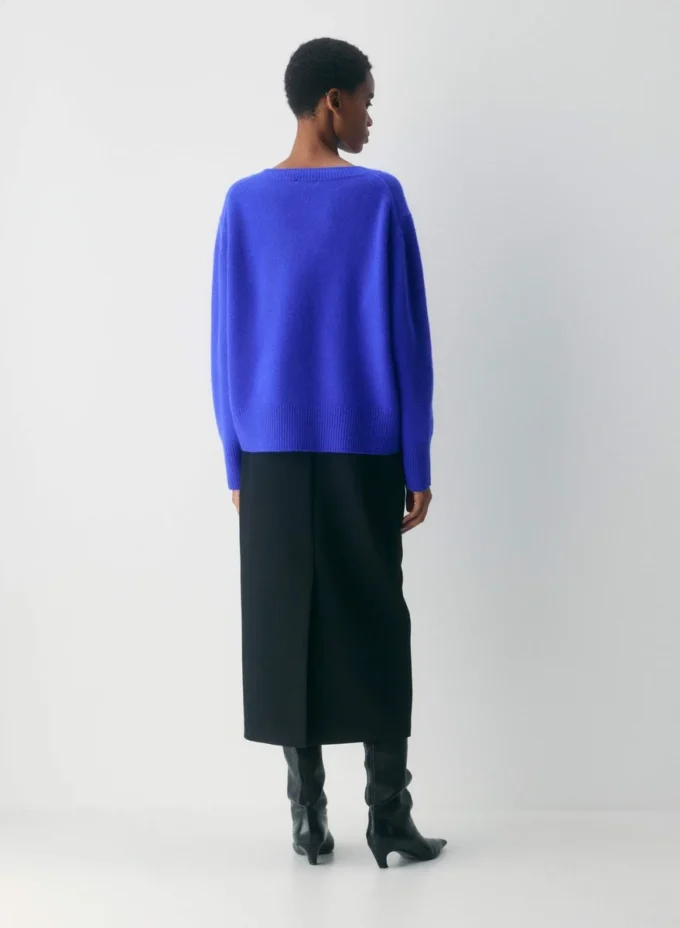 Jersey oversize con cuello en V de Plush Cashmere