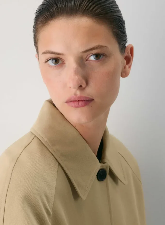 La gabardina Regent: sarga rica