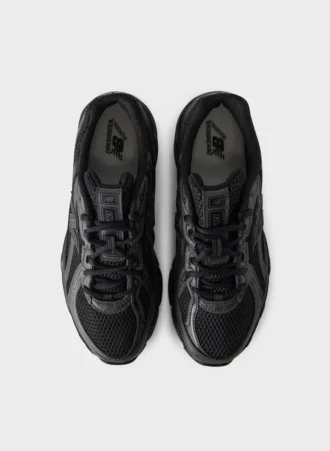 New Balance 740