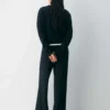 Pantalón Linear – Smooth Matter™ Pantalón Linear – Smooth Matter™