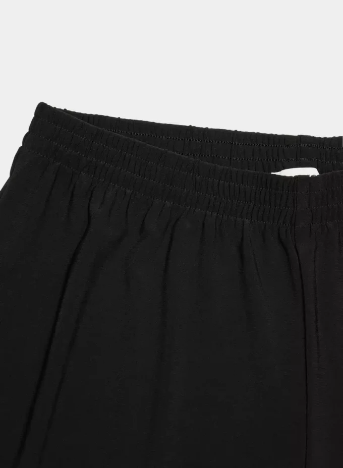 Pantalón Linear – Smooth Matter™ Pantalón Linear – Smooth Matter™