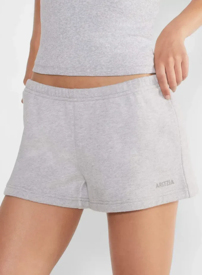 Pantalones cortos boyfriend de felpa suave y talle bajo Pantalones cortos boyfriend de felpa suave y talle bajo