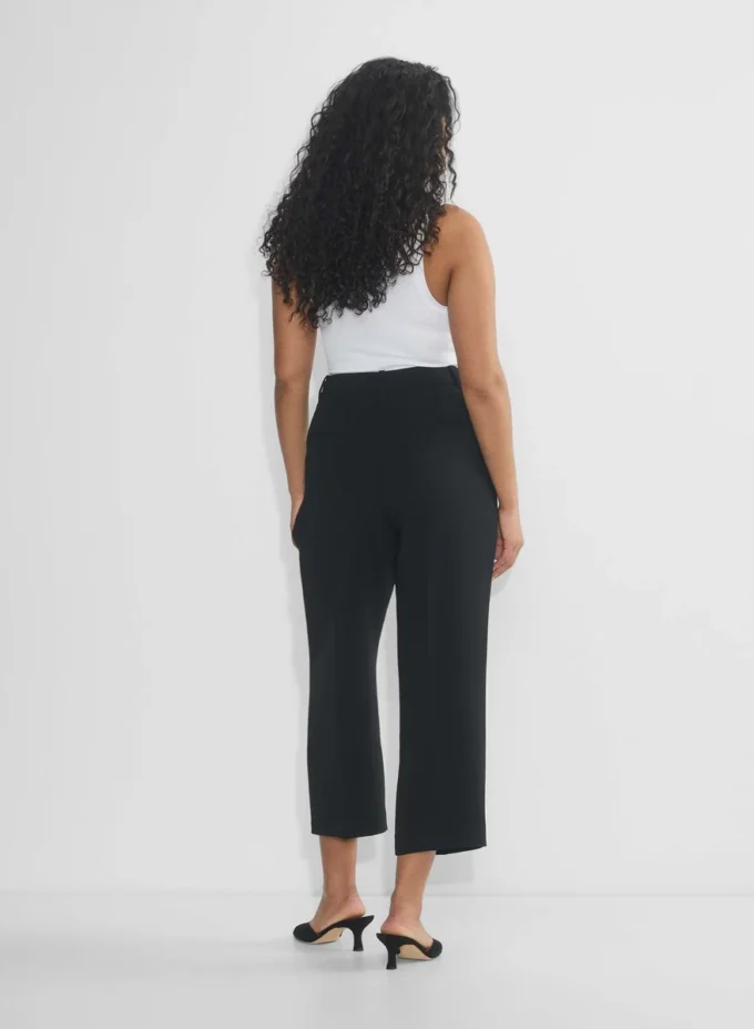 Pantalones Effortless Pant™ Curve-fit Cropped – Crepette™ Pantalones Effortless Pant™ Curve-fit Cropped – Crepette™