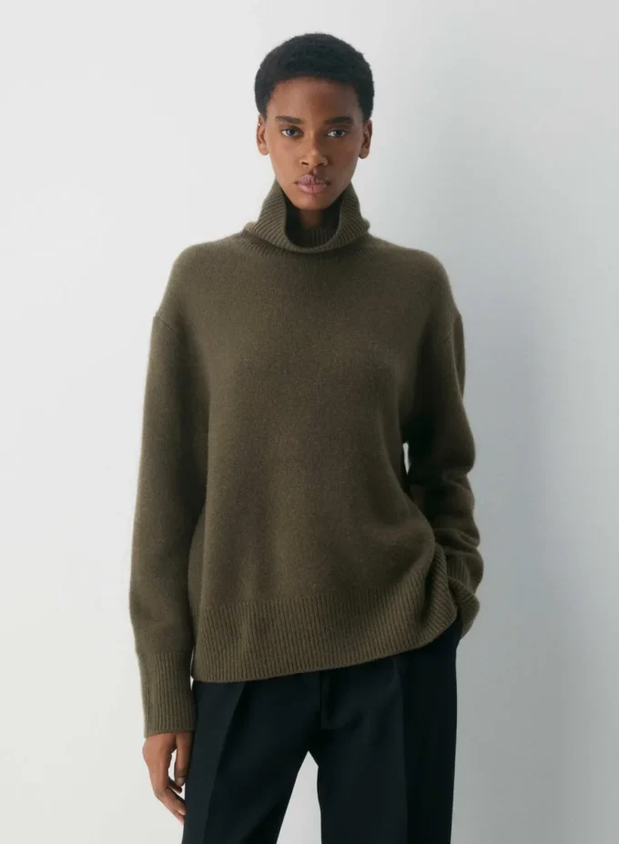 Plush Cashmere Oversized Turtleneck