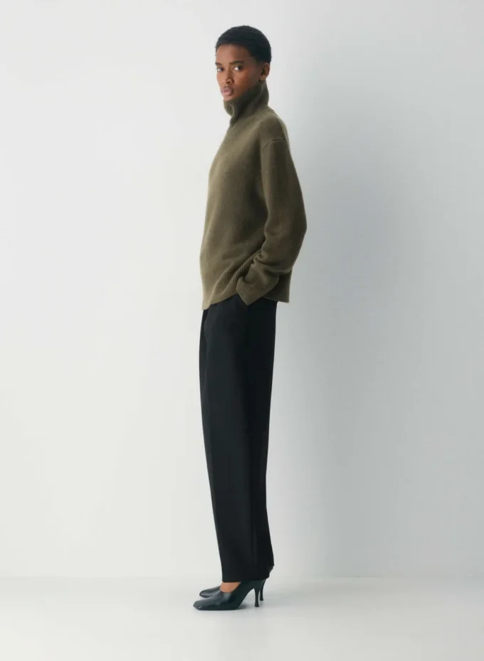 Plush Cashmere Oversized Turtleneck