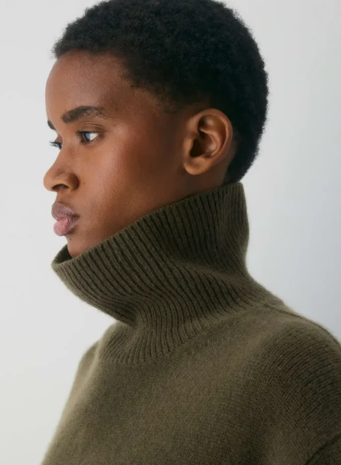 Plush Cashmere Oversized Turtleneck