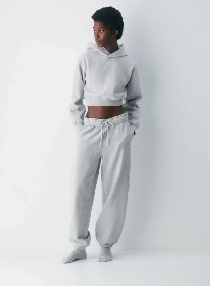 Sudadera con capucha corta y cómoda de felpa Sudadera con capucha corta y cómoda de felpa