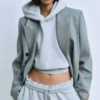 Sudadera con capucha corta y cómoda de felpa Sudadera con capucha corta y cómoda de felpa