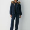 Sudadera con capucha y cremallera mega oversize