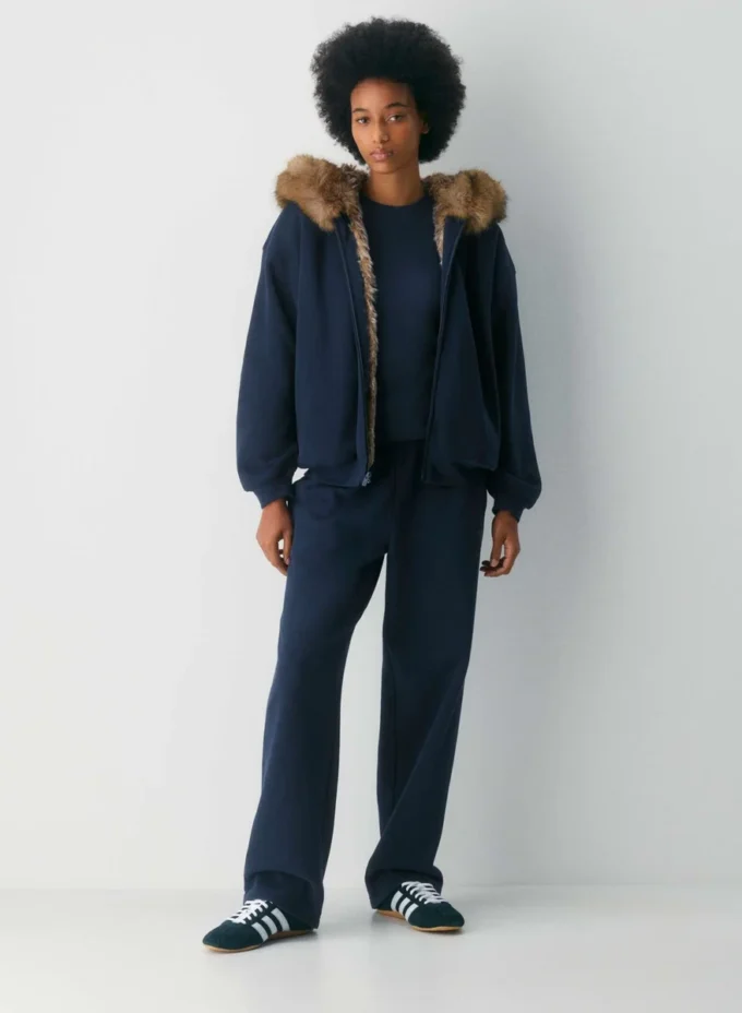 Sudadera con capucha y cremallera mega oversize