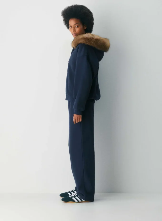Sudadera con capucha y cremallera mega oversize