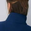 Sudadera corta y cómoda con cuello alto y media cremallera Sudadera corta y cómoda con cuello alto y media cremallera