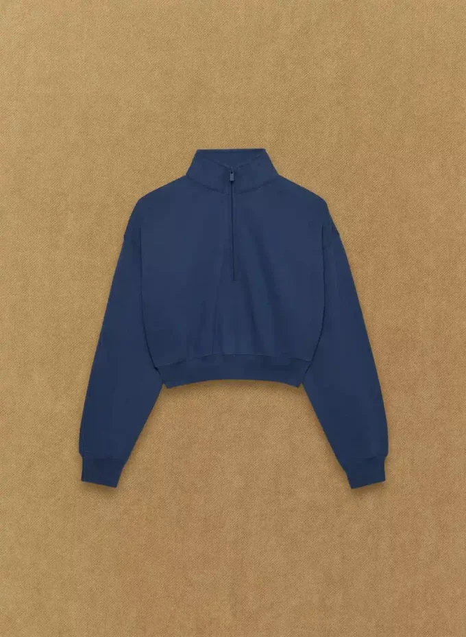 Sudadera corta y cómoda con cuello alto y media cremallera Sudadera corta y cómoda con cuello alto y media cremallera