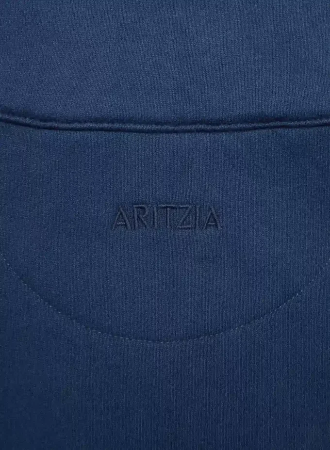 Sudadera corta y cómoda con cuello alto y media cremallera Sudadera corta y cómoda con cuello alto y media cremallera