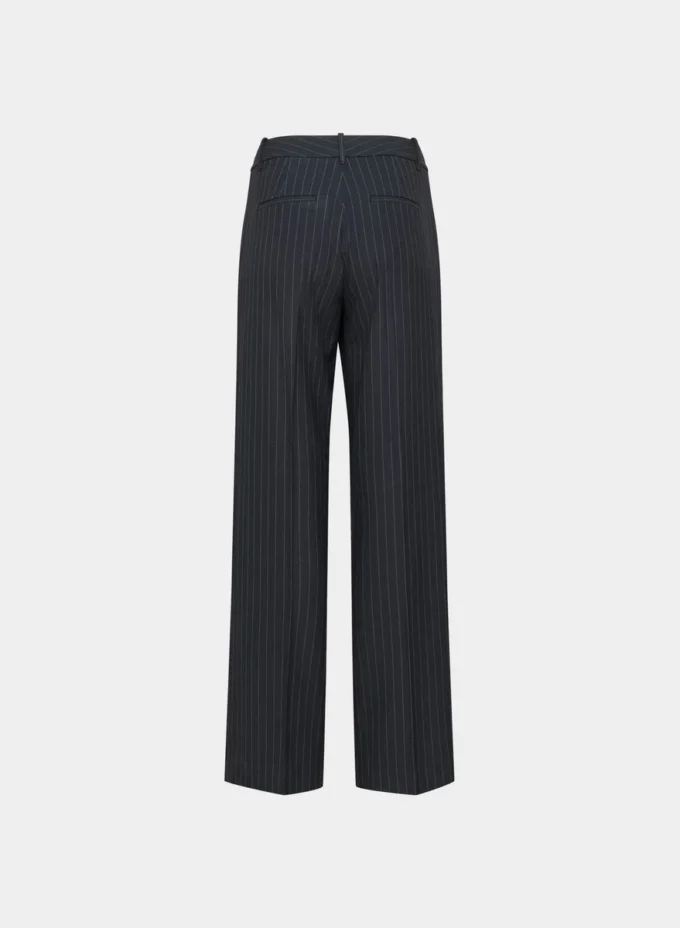 The Effortless Pant™ Curve-fit