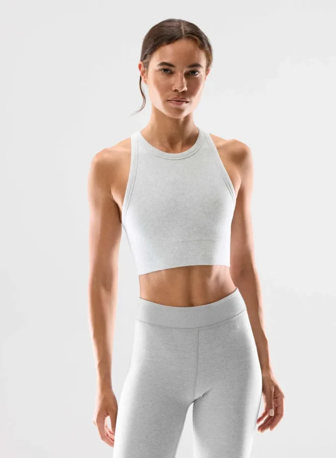 Top con sujetador CottonMelt™ Core
