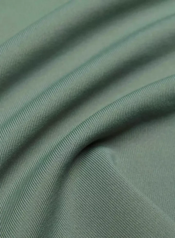 Top original Contour Twist con hombros descubiertos Top original Contour Twist con hombros descubiertos