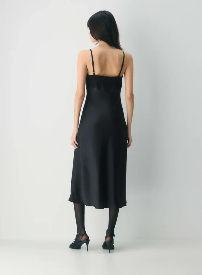 Vestido de satén Memorize